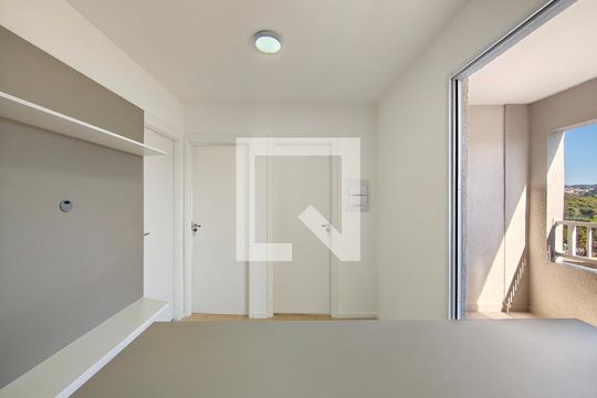Sala / Cozinha de apartamento para alugar com 2 quartos, 35m² em Vila Nilo, São Paulo