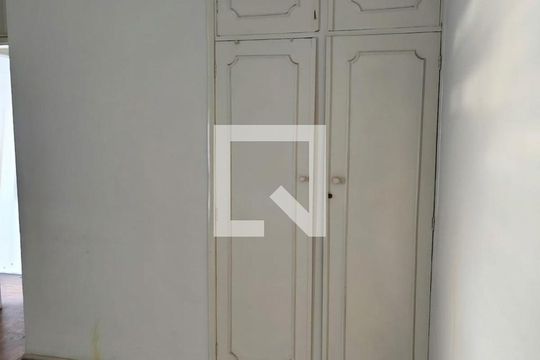 Quarto de apartamento para alugar com 2 quartos, 50m² em Bom Pastor, Juiz de Fora