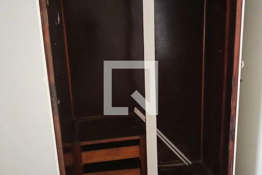 Quarto de apartamento para alugar com 2 quartos, 50m² em Bom Pastor, Juiz de Fora