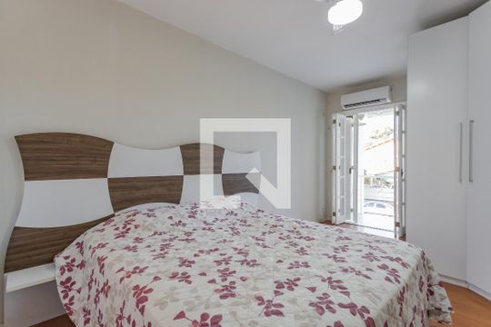 Suíte 2 de casa à venda com 3 quartos, 144m² em Jardim Itu, Porto Alegre
