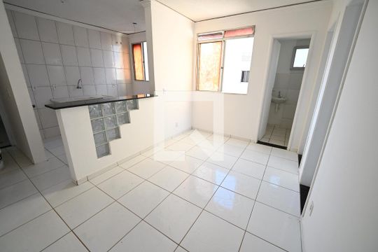 Sala de apartamento à venda com 2 quartos, 45m² em Condomínio Resindencial Marata, Goiânia