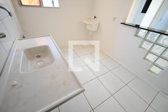 Cozinha de apartamento à venda com 2 quartos, 45m² em Condomínio Resindencial Marata, Goiânia