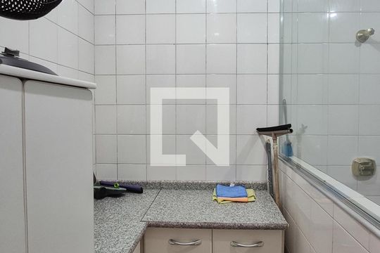 Banheiro da Suíte de casa à venda com 3 quartos, 241m² em Parque Terra Nova Ii, São Bernardo do Campo