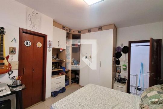 Casa à venda com 5 quartos, 375m² em Caxambu, Jundiaí