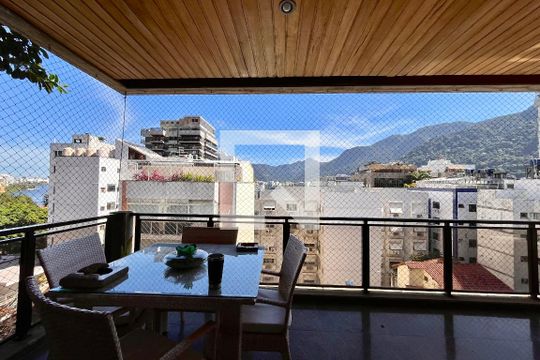 Varanda de apartamento à venda com 3 quartos, 280m² em Lagoa, Rio de Janeiro