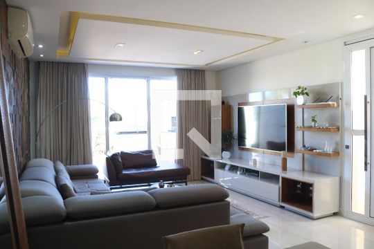 Sala de casa à venda com 3 quartos, 161m² em Vila Romana, São Paulo