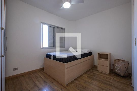 Suíte de apartamento para alugar com 3 quartos, 94m² em Vila Madalena, São Paulo