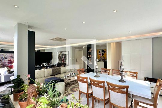 Apartamento à venda com 3 quartos, 215m² em Copacabana, Rio de Janeiro