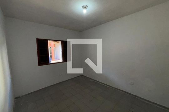 Quarto 2 de casa para alugar com 2 quartos, 85m² em Santa Luzia, Ribeirão Pires
