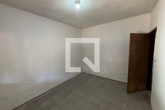 Quarto 2 de casa para alugar com 2 quartos, 85m² em Santa Luzia, Ribeirão Pires