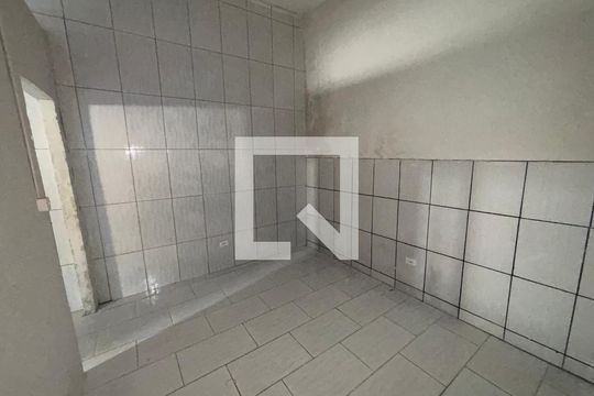 Quarto de casa para alugar com 1 quarto, 40m² em Santa Luzia, Ribeirão Pires