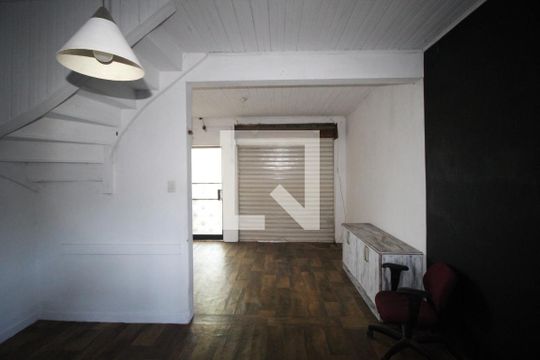 Sala de apartamento à venda com 2 quartos, 190m² em Floresta, Porto Alegre