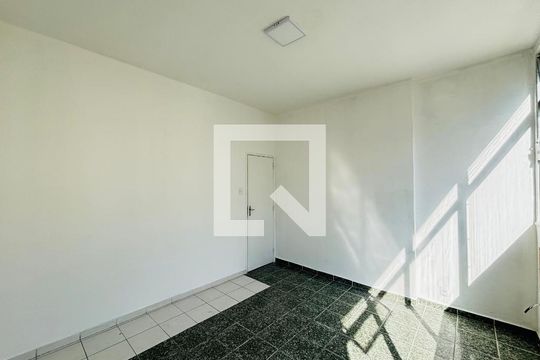 Apartamento para alugar com 2 quartos, 56m² em Copacabana, Rio de Janeiro