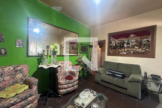 Sala de casa à venda com 4 quartos, 357m² em Jardim Belval, Barueri