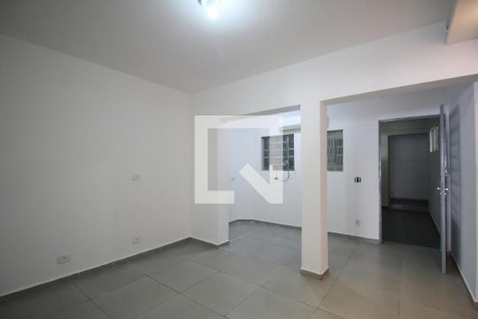 Casa à venda com 3 quartos, 180m² em Vila Santa Luzia, Taboão da Serra