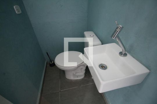 Casa à venda com 3 quartos, 180m² em Vila Santa Luzia, Taboão da Serra