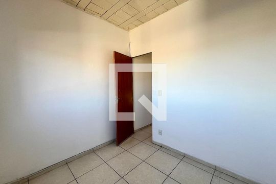 Quarto 2 de apartamento para alugar com 2 quartos, 40m² em Parque Xangri-lá, Contagem