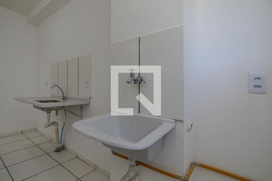 Área de Serviço de apartamento para alugar com 2 quartos, 46m² em Vila Nova Aparecida, Mogi das Cruzes