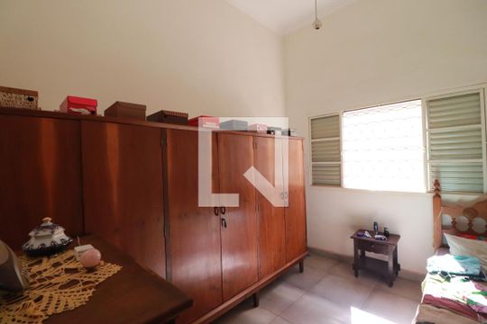 Quarto 2 de casa para alugar com 2 quartos, 140m² em Centro, Ribeirão Preto