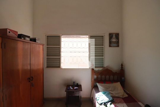 Quarto 2 de casa para alugar com 2 quartos, 140m² em Centro, Ribeirão Preto