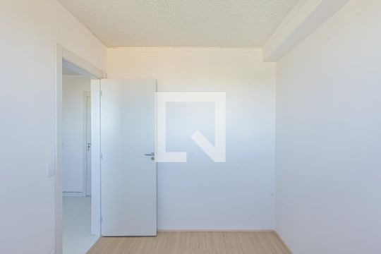 Quarto 1 de apartamento para alugar com 2 quartos, 38m² em Jardim São Luís, São Paulo