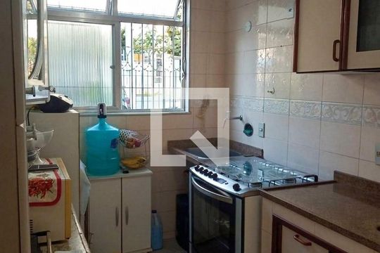Cozinha de apartamento à venda com 2 quartos, 60m² em Portuguesa, Rio de Janeiro