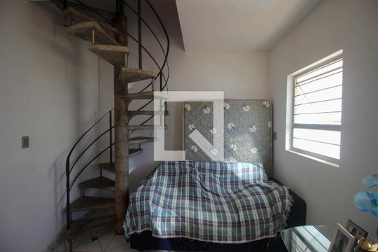 Casa para alugar com 3 quartos, 214m² em Jardim Maria Antônia Prado, Sorocaba
