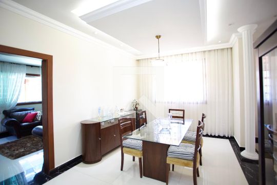 Sala de Jantar de casa à venda com 4 quartos, 500m² em Nossa Senhora do Carmo, Contagem