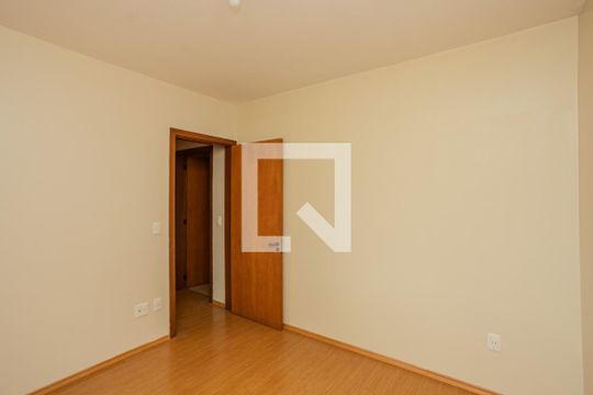 Quarto de apartamento para alugar com 3 quartos, 87m² em Vila Rosa, Novo Hamburgo