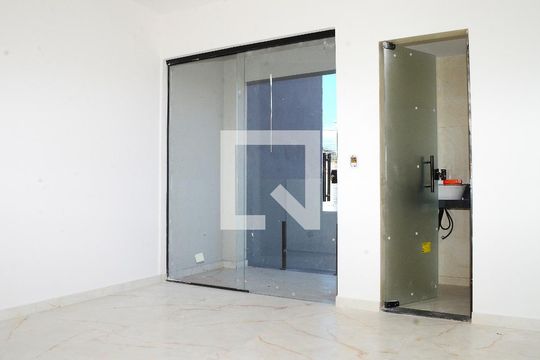 Suíte 1 de casa à venda com 3 quartos, 135m² em Jardim Vitoria, Belo Horizonte