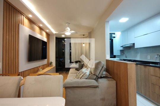 Sala de apartamento para alugar com 3 quartos, 69m² em Barra da Tijuca, Rio de Janeiro