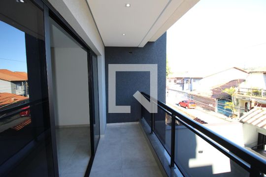 Casa à venda com 3 quartos, 210m² em Jardim Nossa Senhora do Carmo, São Paulo