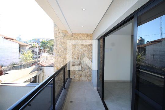 Casa à venda com 3 quartos, 210m² em Jardim Nossa Senhora do Carmo, São Paulo