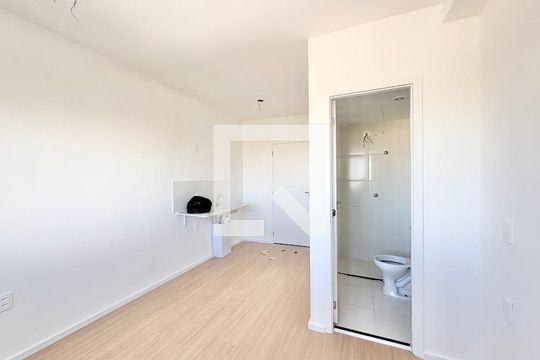 Sala/ Quarto  de kitnet/studio para alugar com 1 quarto, 17m² em Freguesia do Ó, São Paulo