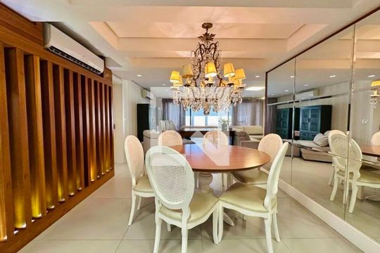 Apartamento à venda com 3 quartos, 228m² em Centro, Canoas