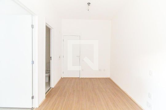 Sala/Quarto de kitnet/studio à venda com 1 quarto, 26m² em Jardim Helena, São Paulo