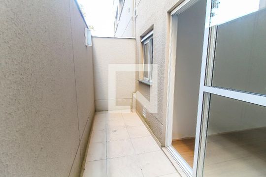 Quintal de kitnet/studio à venda com 1 quarto, 26m² em Jardim Helena, São Paulo