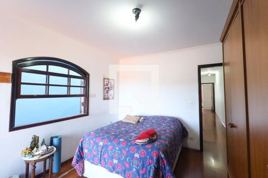Casa para alugar com 3 quartos, 227m² em Jardim Virginia Bianca, São Paulo