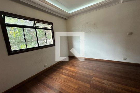 Sala de casa à venda com 3 quartos, 190m² em Jardim Silveira, Barueri