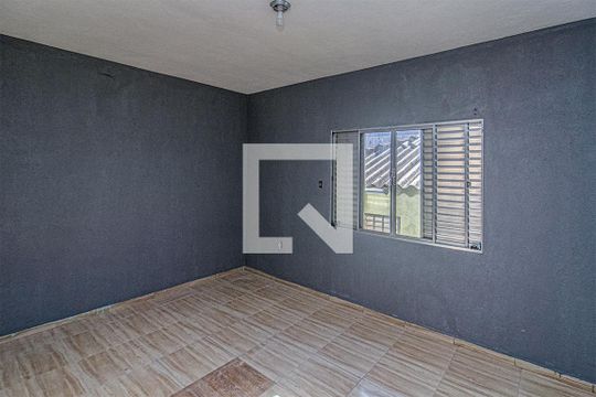 Quarto 1 de casa para alugar com 2 quartos, 60m² em Jardim Patente Novo, São Paulo