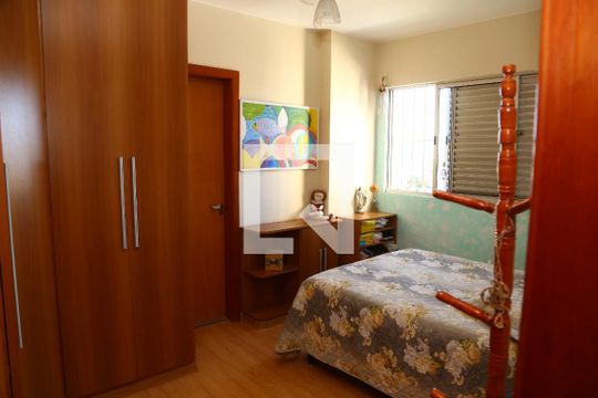 Suíte de apartamento à venda com 2 quartos, 70m² em Alto da Glória, Goiânia