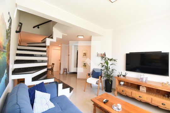 Sala  de casa para alugar com 3 quartos, 120m² em São Lourenço, Curitiba