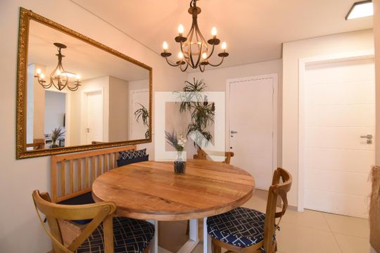 Sala de Jantar de casa para alugar com 3 quartos, 120m² em São Lourenço, Curitiba