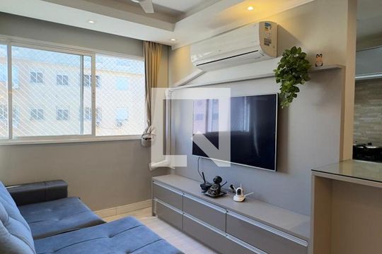 Sala de apartamento à venda com 2 quartos, 60m² em São José, Canoas