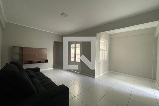Apartamento para alugar com 3 quartos, 118m² em Industrial, Novo Hamburgo