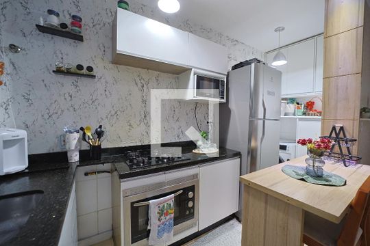 Sala/Cozinha de apartamento para alugar com 2 quartos, 40m² em Vila Uniao (zona Leste), São Paulo