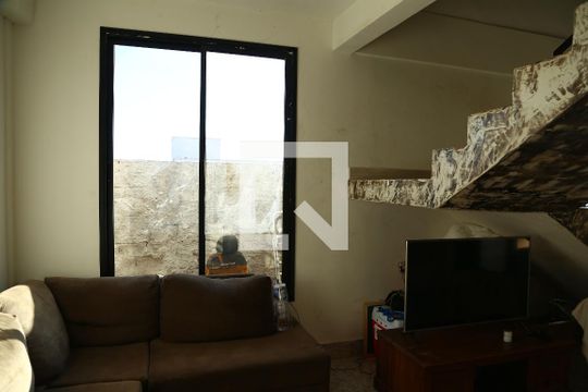 Casa à venda com 4 quartos, 415m² em Vila Jardim Vitoria, Goiânia