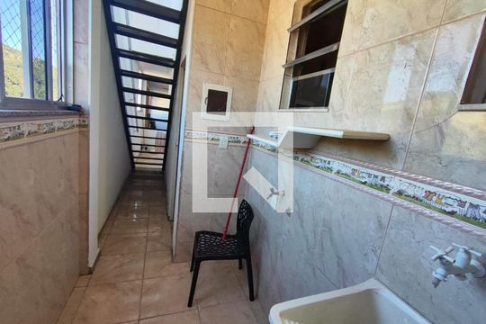 Apartamento para alugar com 2 quartos, 140m² em Vila Canaan, Duque de Caxias