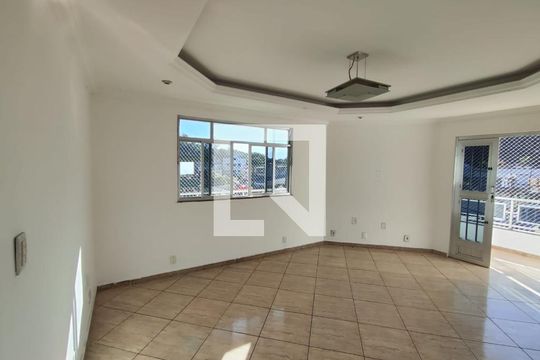 Apartamento para alugar com 2 quartos, 140m² em Vila Canaan, Duque de Caxias