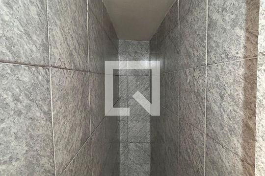 Closet de casa para alugar com 1 quarto, 40m² em Vila do Castelo, São Paulo